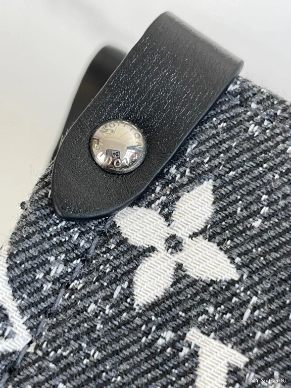 Aaa replica bags VUITTON ONTHEGO LOUIS MM 0718